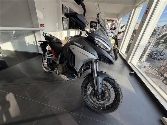 DUCATI MULTISTRADA 1200 V4 S 